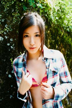 同人文